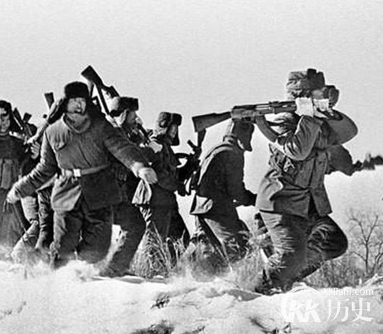 70年苏联大军压境:引发我国全民动员练兵