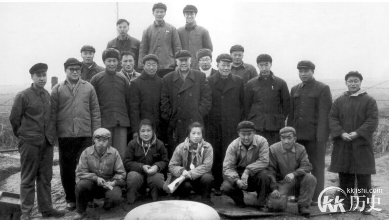 亿万国人泪奔!中国核弹元勋死后惊人一幕