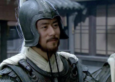 关羽并没有和华雄交过手,为何能确定斩杀他呢