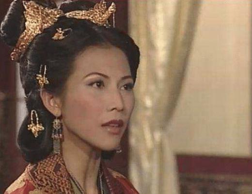 郑阿春本是寡妇再嫁成夫人,死后被追封太后
