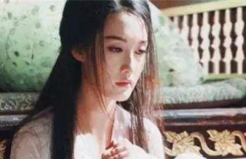 公主成婚第三天突然自杀,侍女发现真相