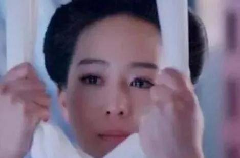 公主成婚第三天突然自杀,侍女发现真相