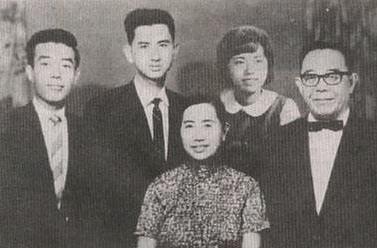 揭秘：著名女作家谢冰莹的三段婚姻