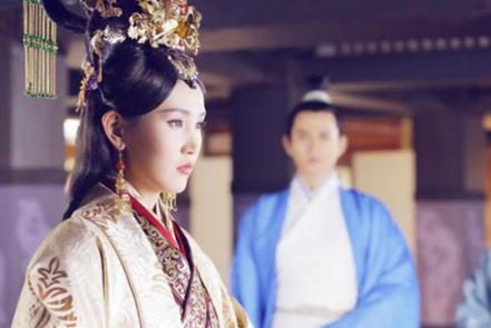 一个既有能力又有胸襟的女政治家,执政40年也没想独揽大权!