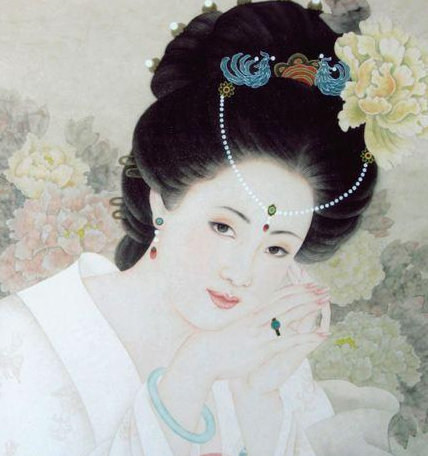 杨贵妃是四大美女中以胖为美的一个 杨贵妃究竟是丰满还是胖