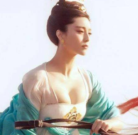 杨贵妃是四大美女中以胖为美的一个 杨贵妃究竟是丰满还是胖