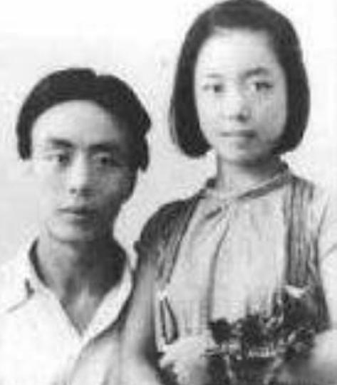 她怀孕在家待产,却收到丈夫的休书