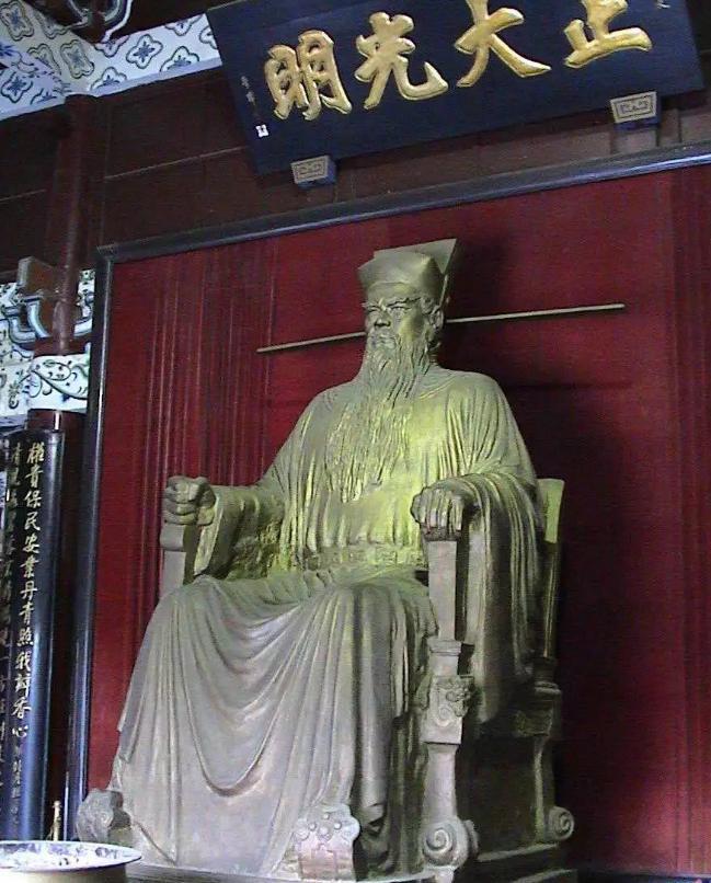 时代决定官运:中国历史上的两大“青天”!