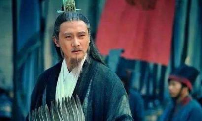 曹操和刘备谁的身世更好