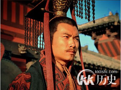 三国魏国的开国皇帝曹丕为何被母亲骂猪狗不如