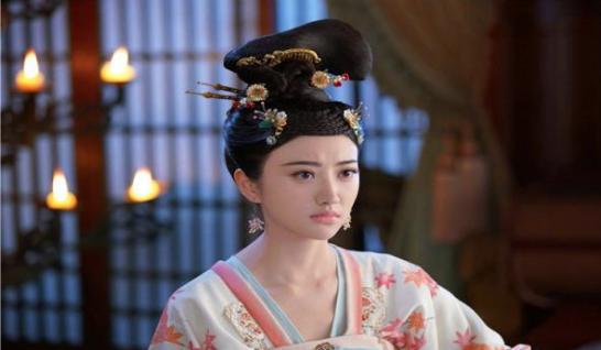 张丽华10岁入宫当宫女,被皇帝看中成贵妃