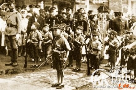 第二次抗战日本一亿玉碎计划：劫持天皇
