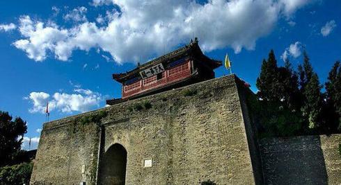 李自成在山海关败给吴三桂和清军后,为何不固守北京