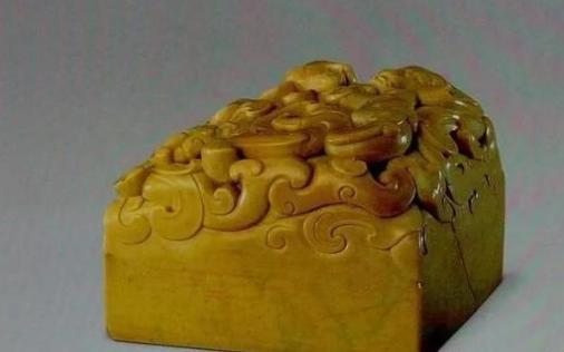 八阿哥胤禩聪慧优秀,为何康熙宁可食言也不立他为太子