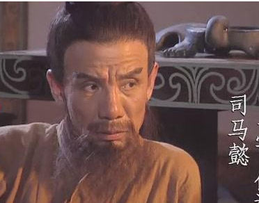 曹操掌权后发生战役都会亲历亲为，目的是什么