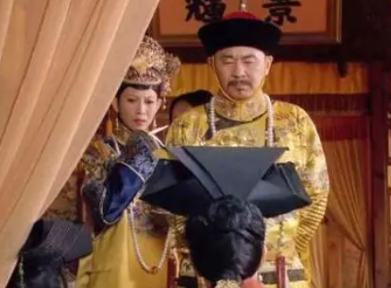 孝敬宪皇后在无子无宠的情况下,为何还能稳坐中宫之位