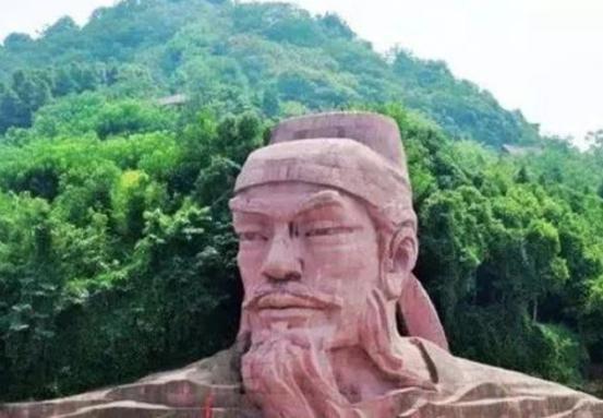 慕容麟占领了皇帝的位置,可是意外却出现了