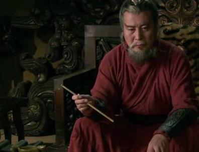刘备为何要脱离袁绍单干呢 难道说他给的待遇不好吗
