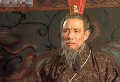 曹操把7个女儿都嫁给汉献帝的目的是什么