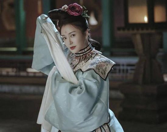 她是宫女出身,后来宠冠六宫