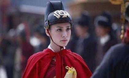 上官婉儿本来拿东西出来救命 没想到却恰恰要了她的命