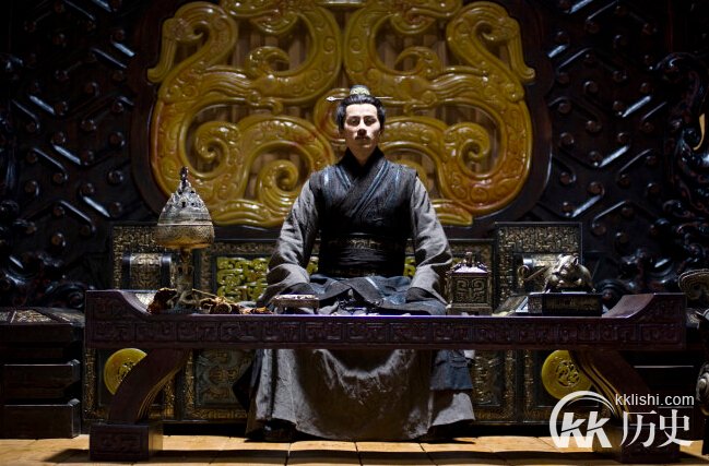 千古之谜：秦始皇私生子为何能登大位？
