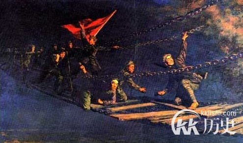 红军飞夺泸定桥：毛主席看到什么眼含泪
