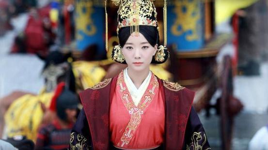 他权倾天下,不是皇帝胜似皇帝,据说内裤还是他发明的!
