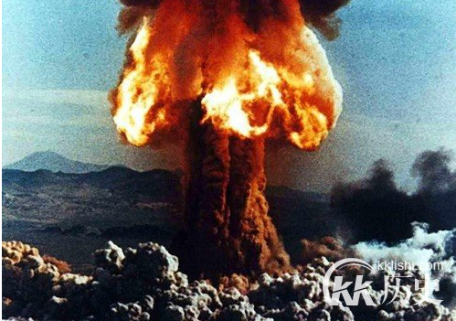 揭秘中国氢弹爆炸内幕:飞行员忘记投弹