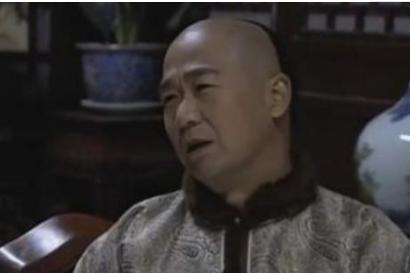 纪晓岚为孔府题词是故意写错两个字的吗
