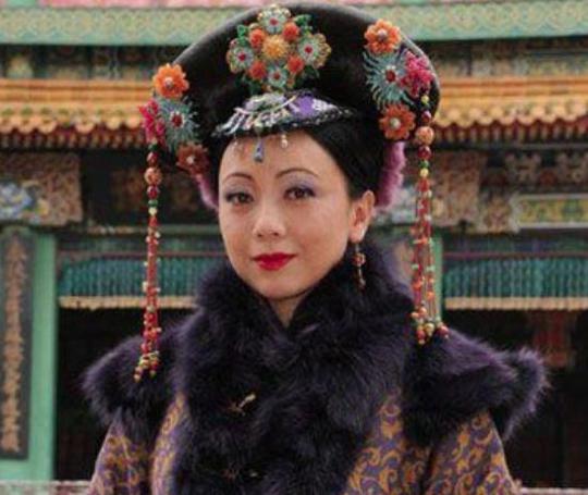 她13岁进入后宫,19岁就当上了贵妃