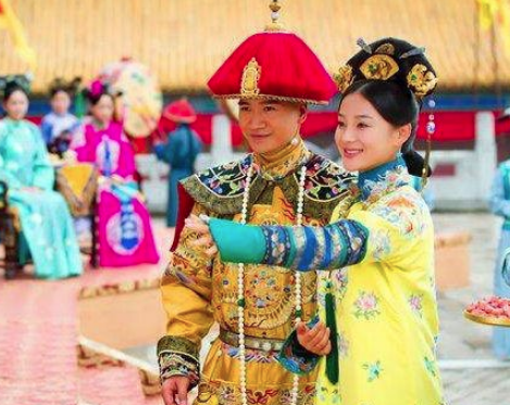 大清最幸福的皇后,12岁嫁人30岁才入宫
