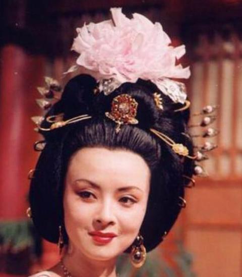 唐玄宗只是把杨玉环当作梅妃的替身吗