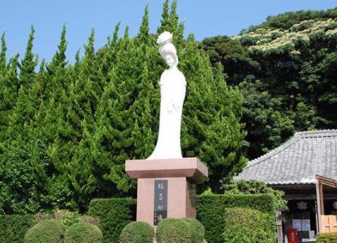 日本的杨贵妃墓是真的吗