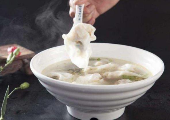 张仲景为了给穷人治病,发明一道食物流传至今