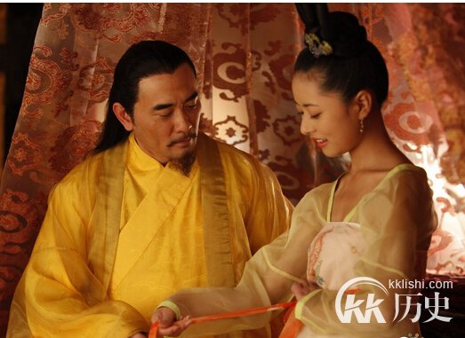 古代宫廷史：揭秘古代皇帝宠幸妃嫔全过程