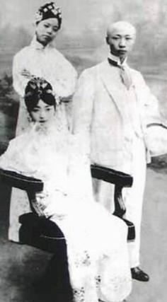 清代末代皇帝爱新觉罗•溥仪的淑妃额尔德特.文绣简介