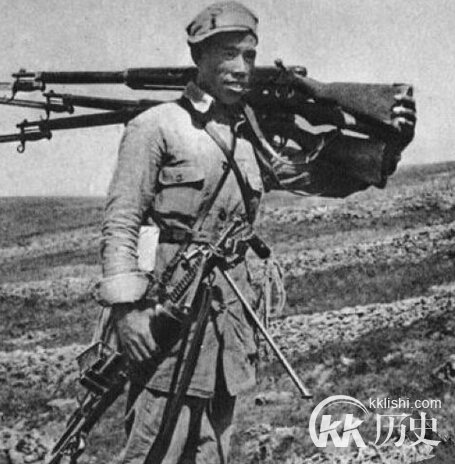 中美航母60年交锋 毛泽东智退美国航母
