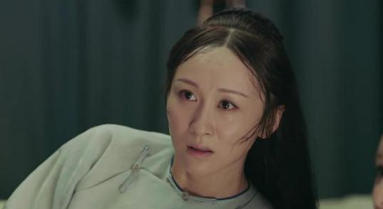 她28岁生下乾隆最喜爱的儿子,却被冷落50年