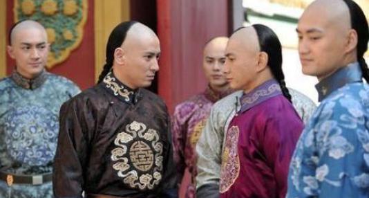 胤礽:1岁时被立为太子,妄自尊大最后被废