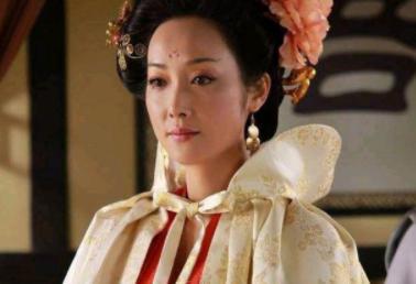 16岁成王妃出家五年后变成贵妃,杨玉环的传奇人生路!
