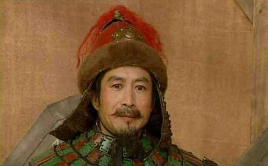 汉末局势混乱袁术率先称帝，到底是愚蠢呢还是过于强大