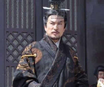 生前权倾天下的秦始皇，死后子女为何无一善终
