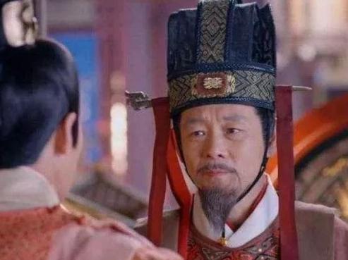 武则天掘开徐茂公的坟，却只挖出十个木人，大怒道：真是老奸巨猾