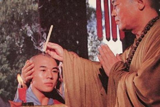 朱元璋想封他做高官,此人最后做了和尚才逃过一劫