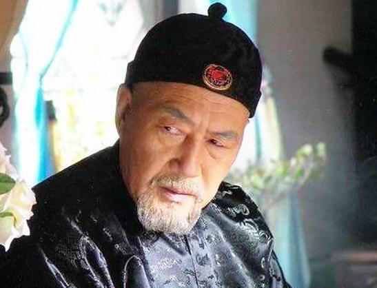 张廷玉为何能做三朝重臣