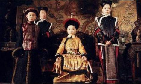 康熙的哥哥能力超群，却一直被打压