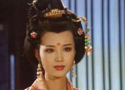 这种刑罚在古代是奇耻大辱!一位女子受罚后却引领了当代时尚
