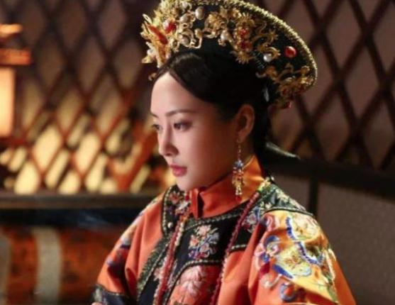 此女出身低微,乾隆为何却暗地里照顾她