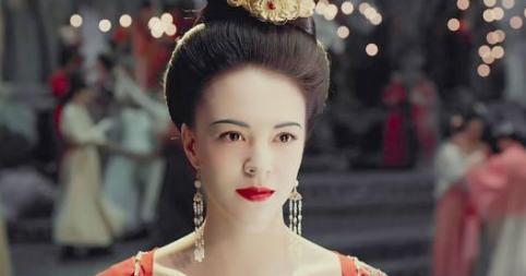 杨玉环26岁成为贵妃，宠冠六宫却一生无子